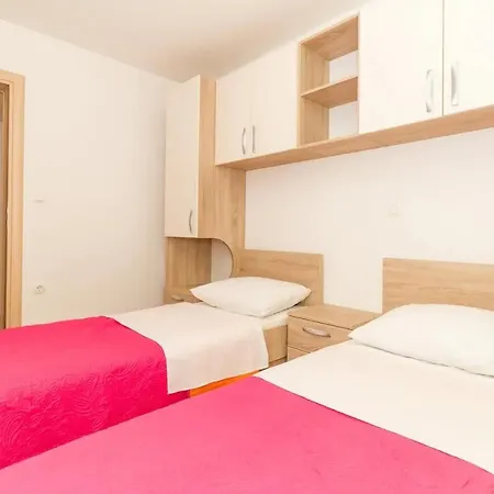 16249b Apartman Vodice